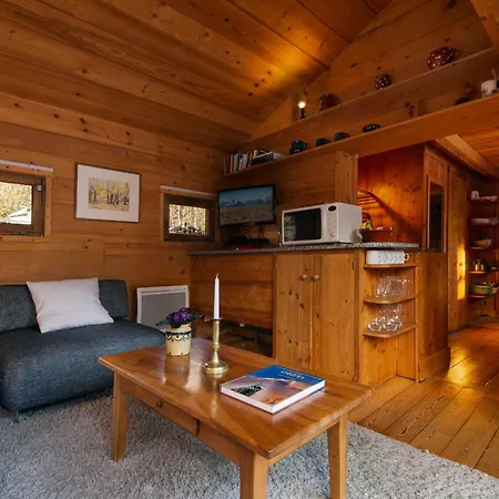 בית נופש Mazot Les Tines *